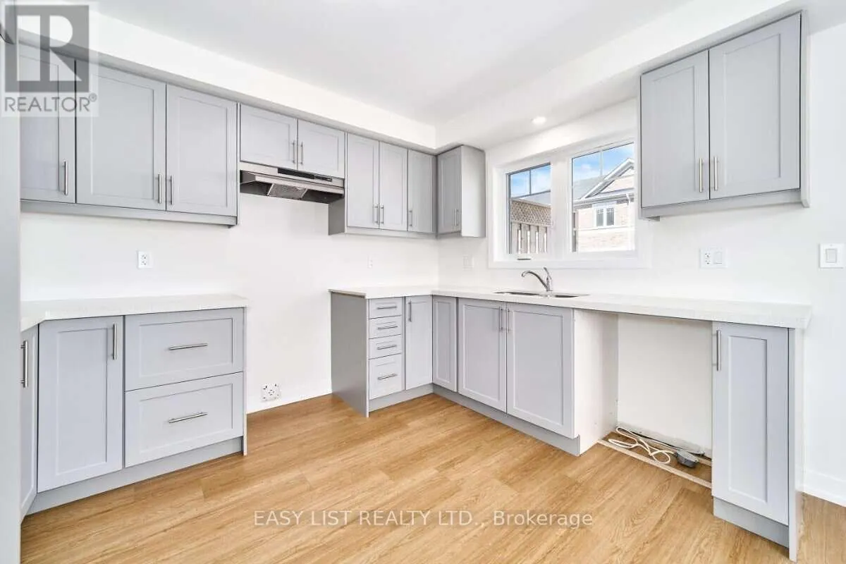 75 ADDYMAN CRESCENT
