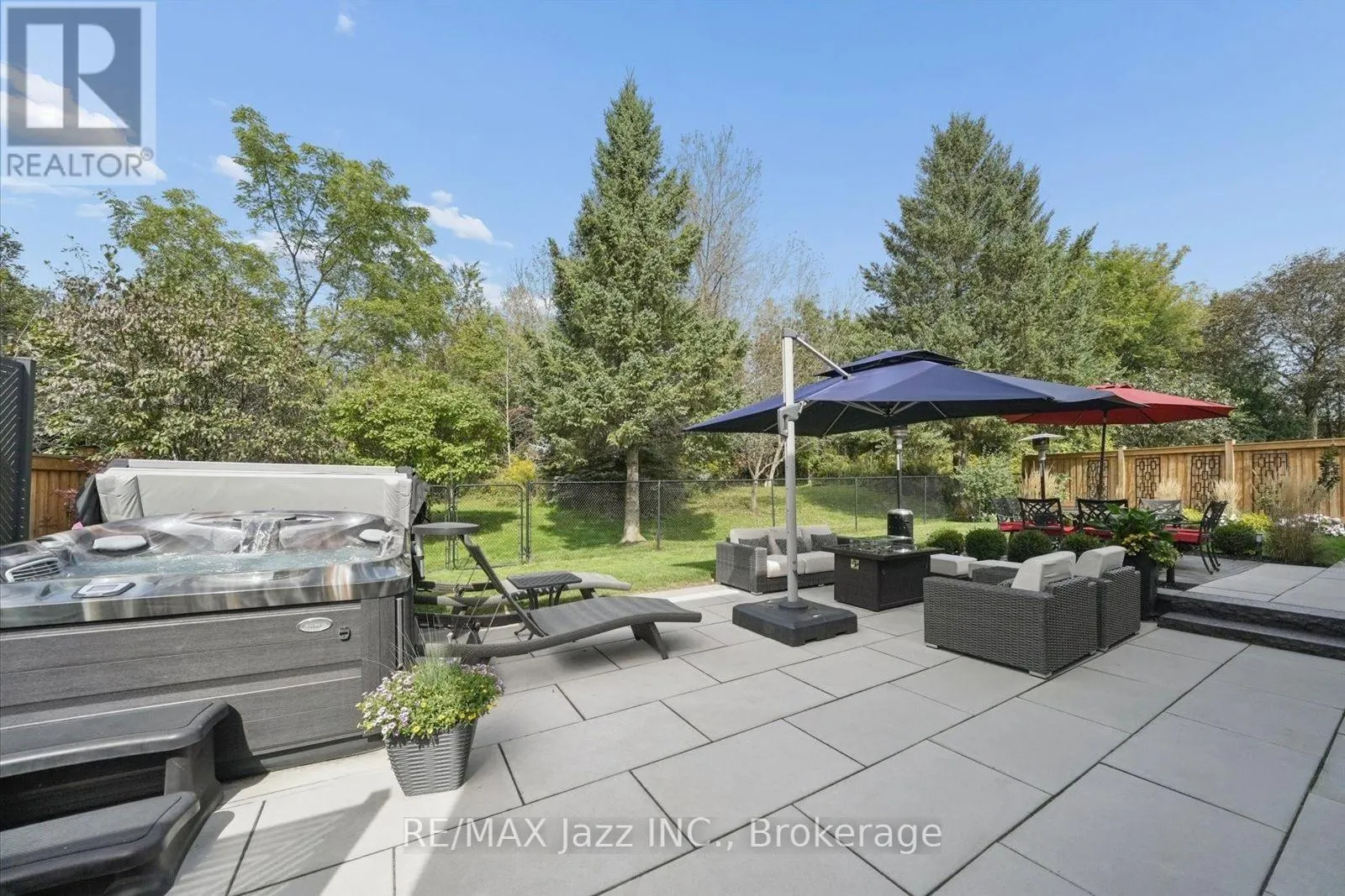 510 FAIRGLEN AVENUE