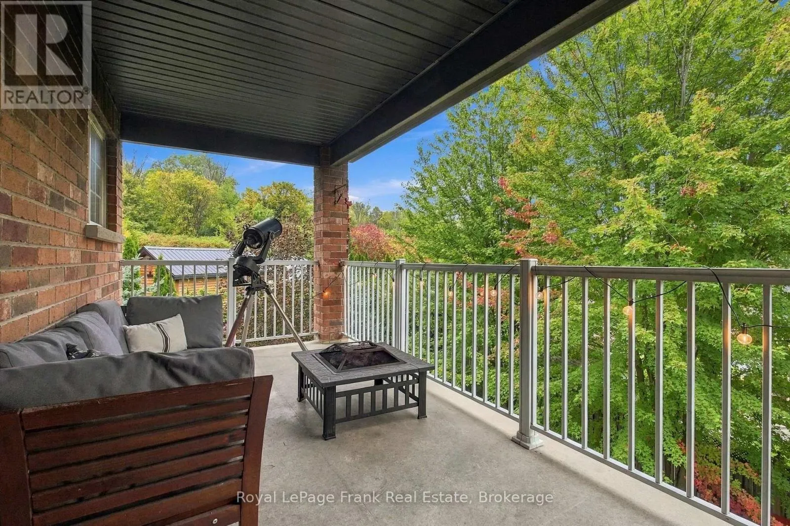 729 EAGLE RIDGE DRIVE