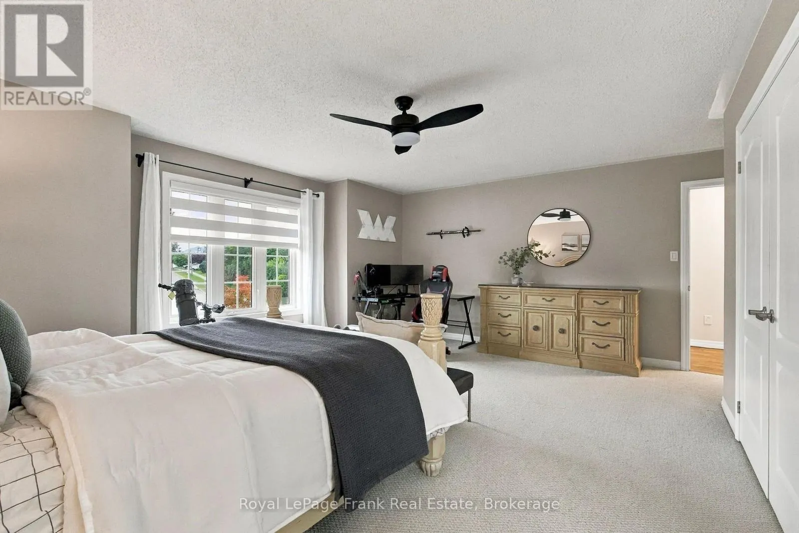 729 EAGLE RIDGE DRIVE