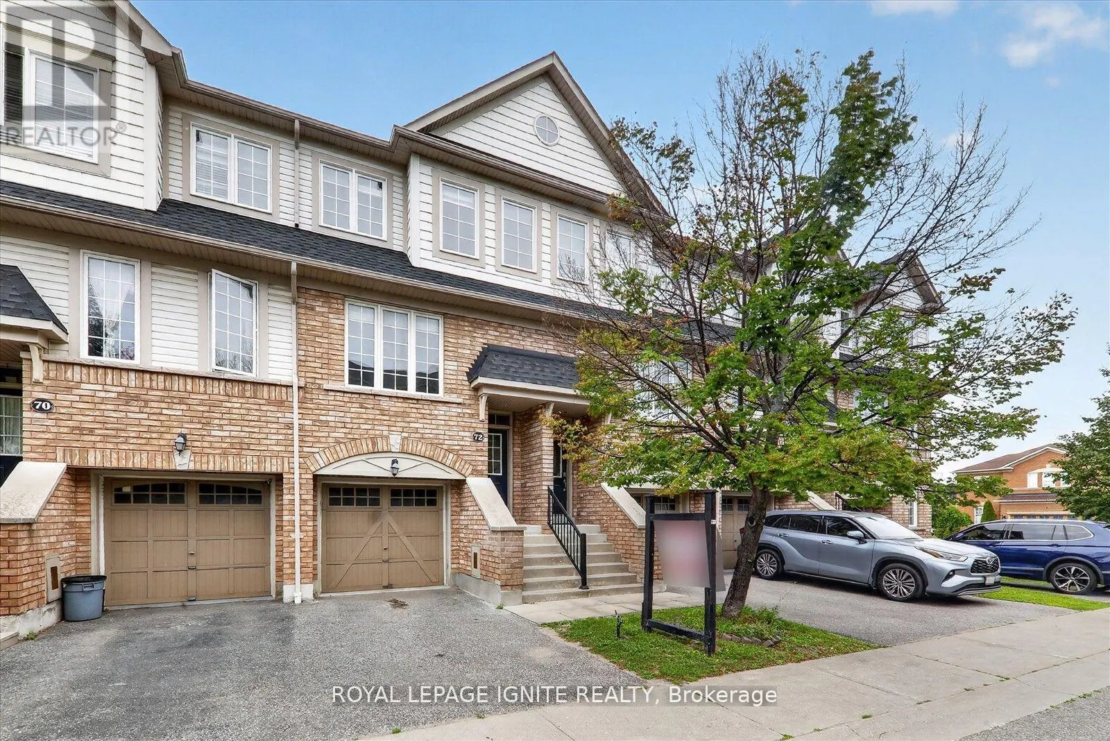 72 OAKINS LANE