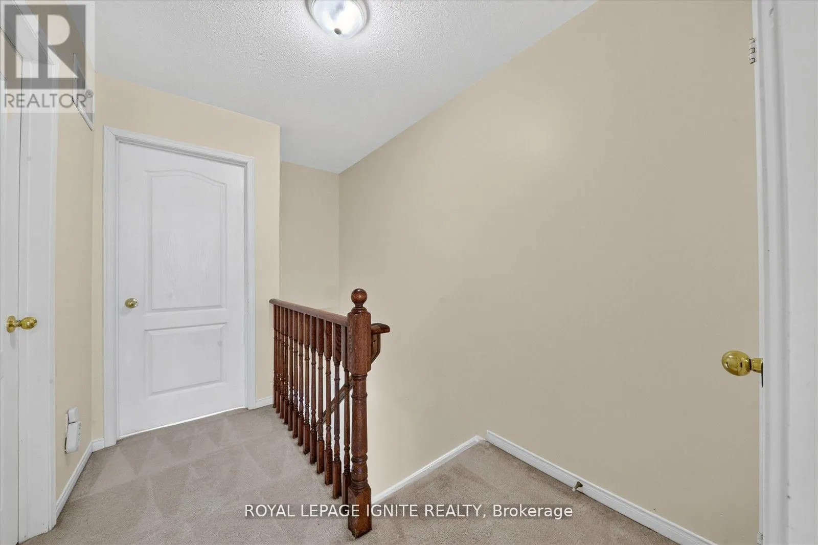 72 OAKINS LANE