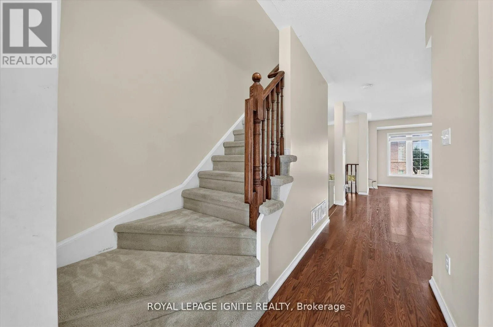 72 OAKINS LANE