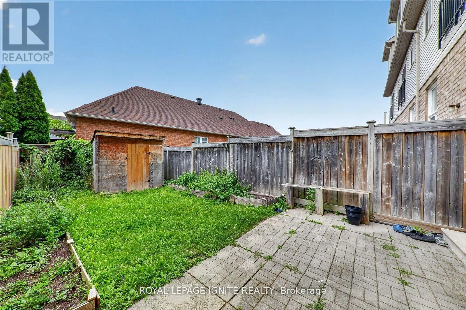 72 OAKINS LANE