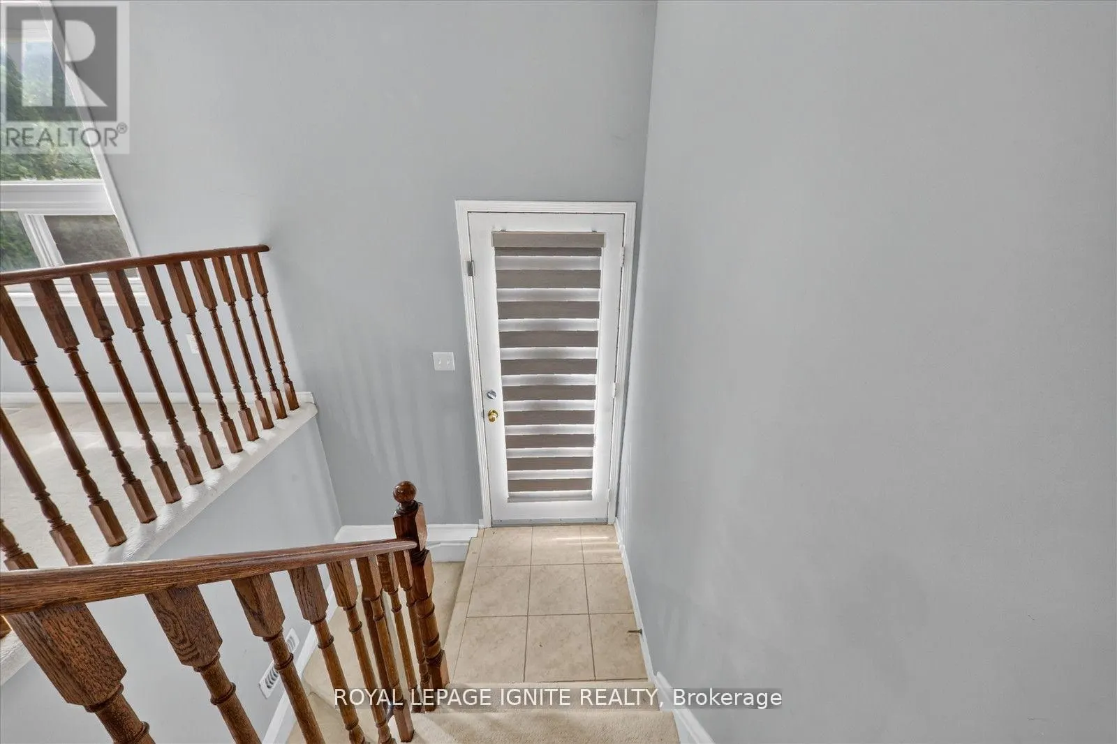 72 OAKINS LANE
