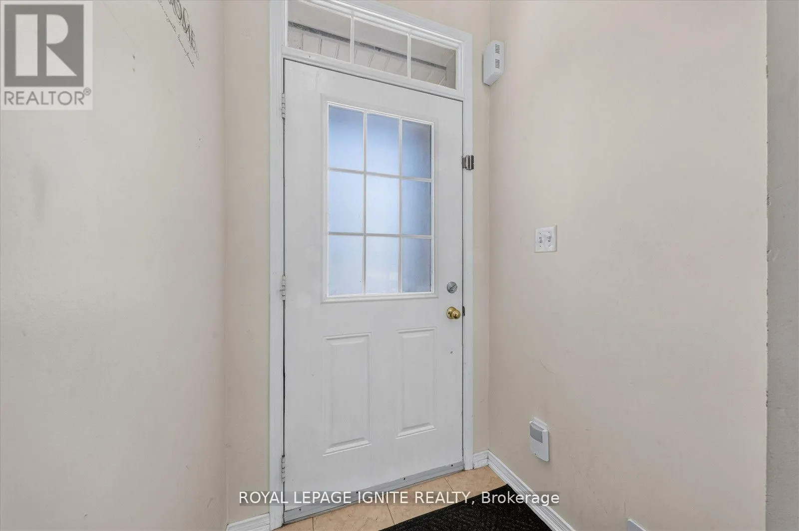 72 OAKINS LANE
