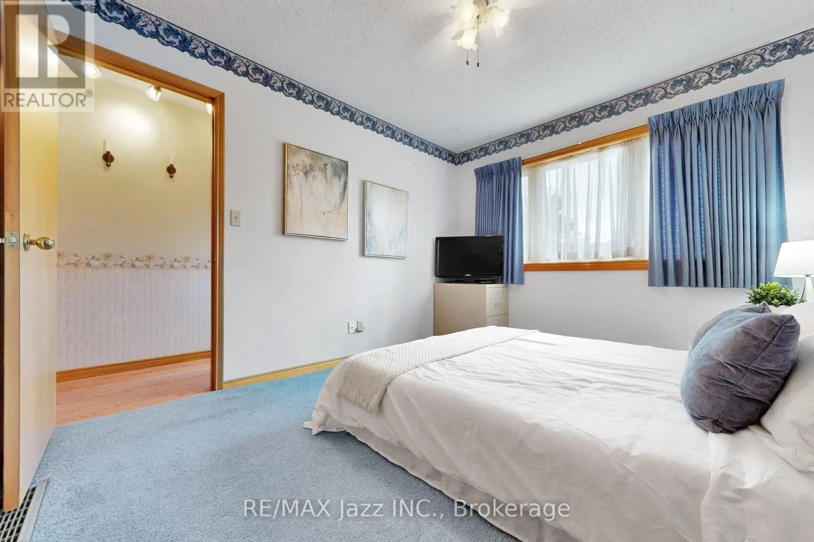 4 - 234 WATER STREET #4