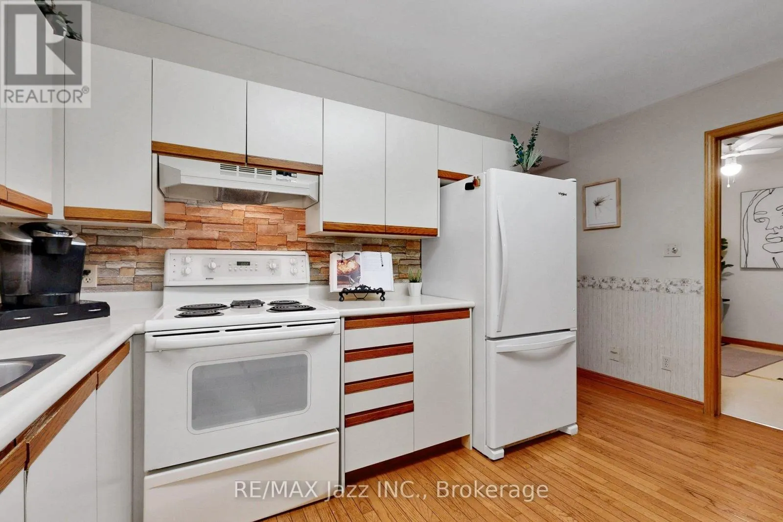 4 - 234 WATER STREET #4