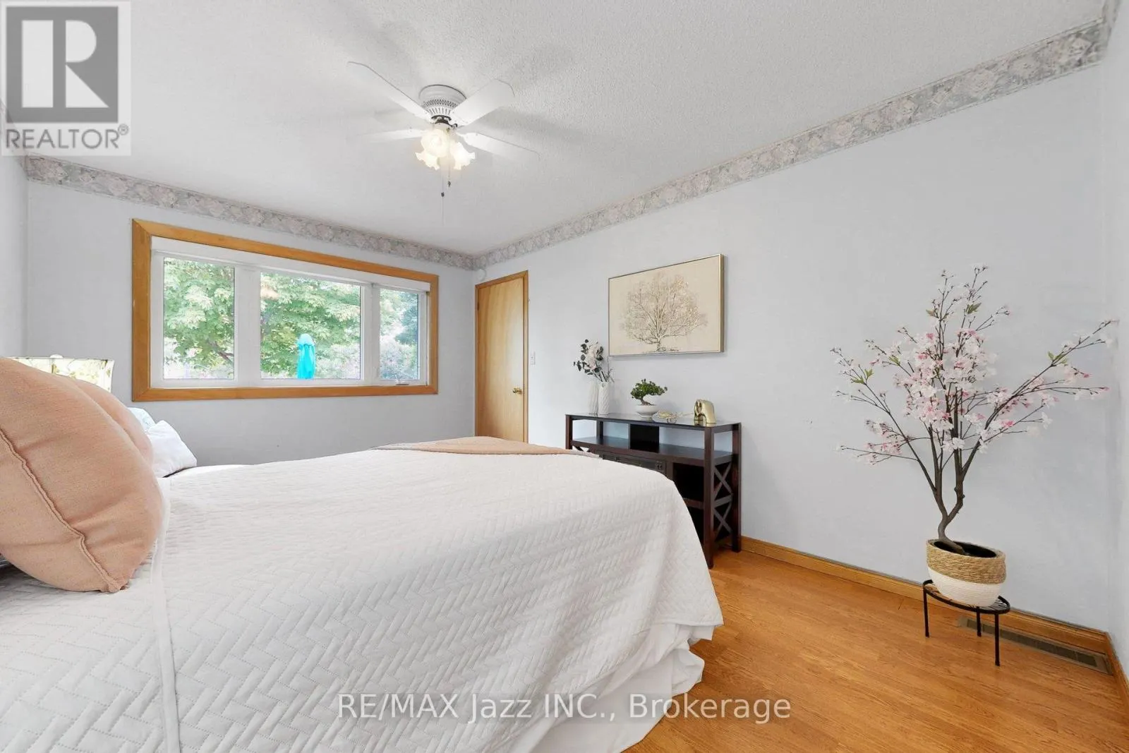 4 - 234 WATER STREET #4