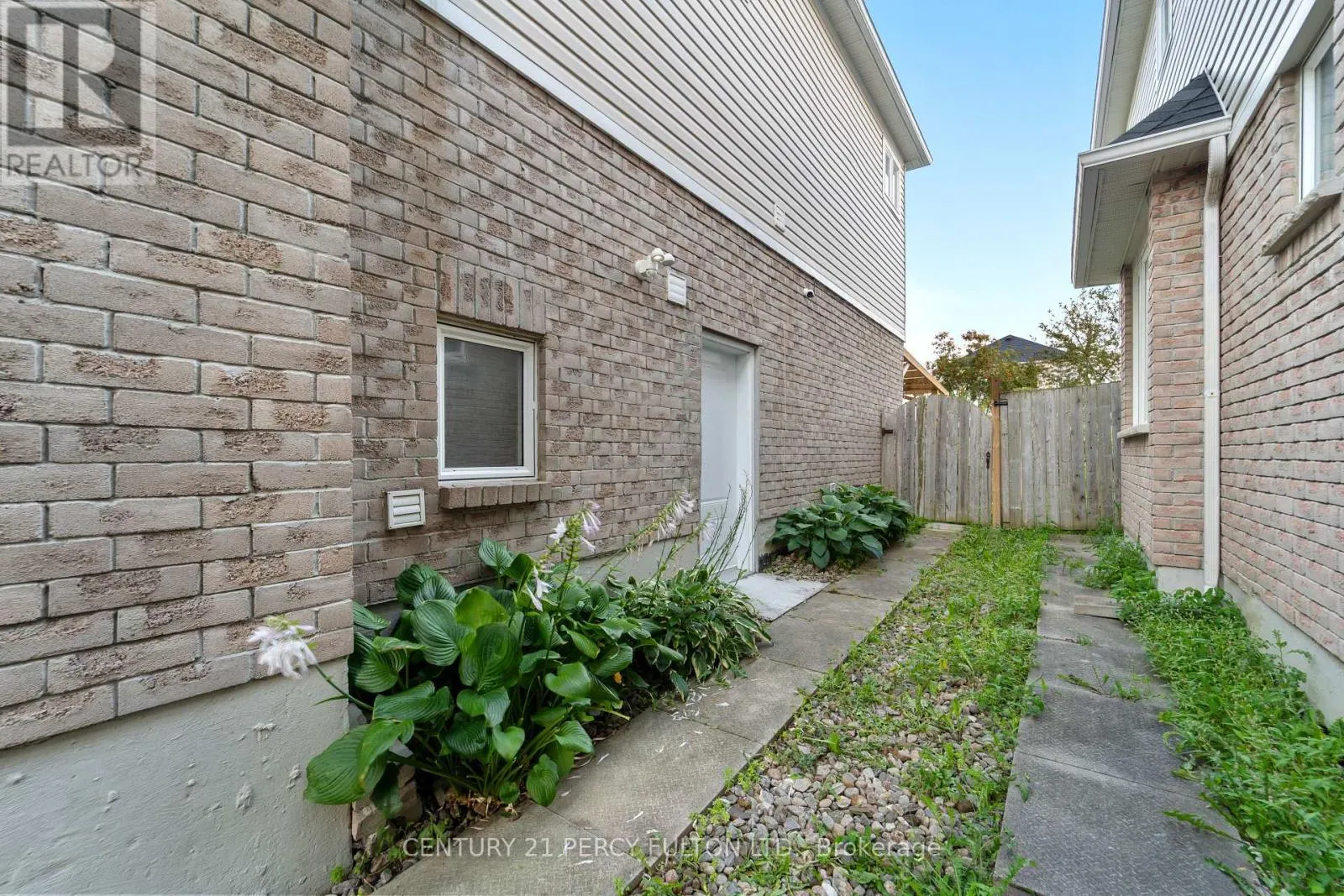 35 WELDON STREET