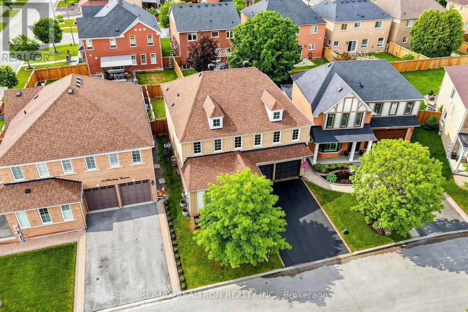 58 BRADBURY CRESCENT