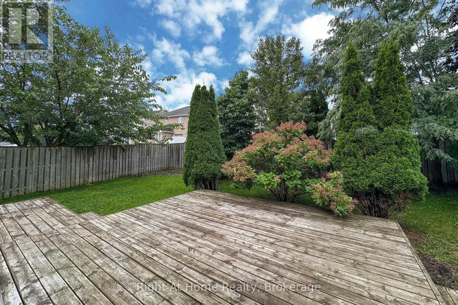 1263 GYATT CRESCENT