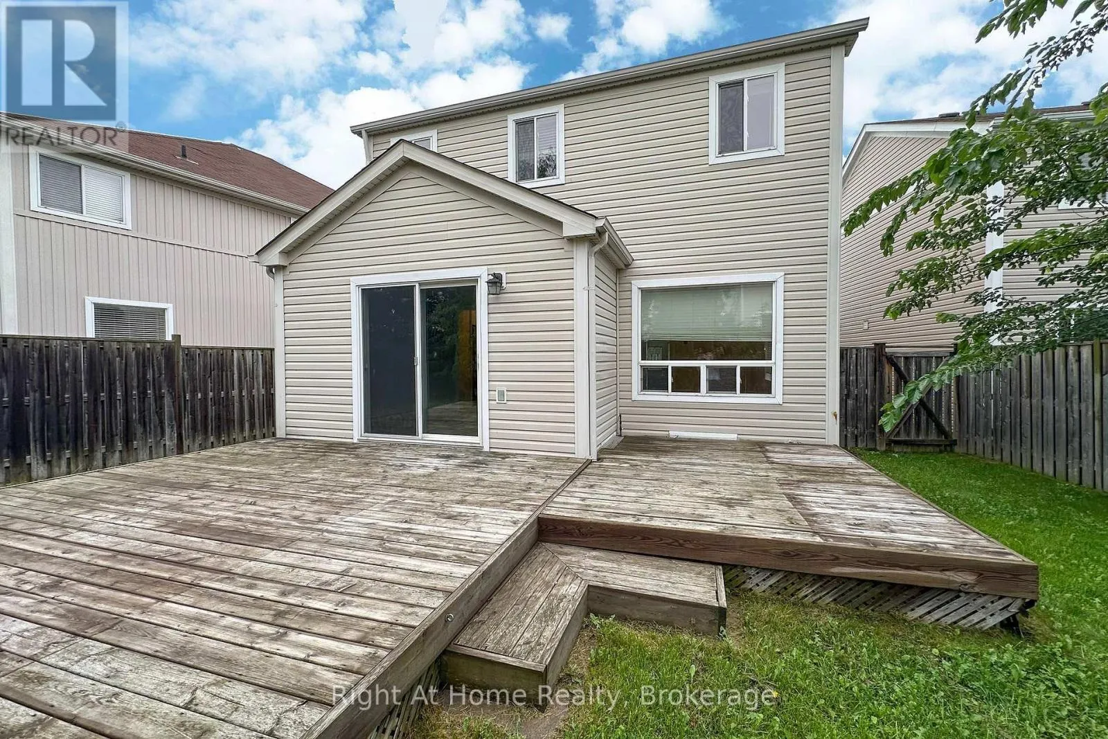 1263 GYATT CRESCENT