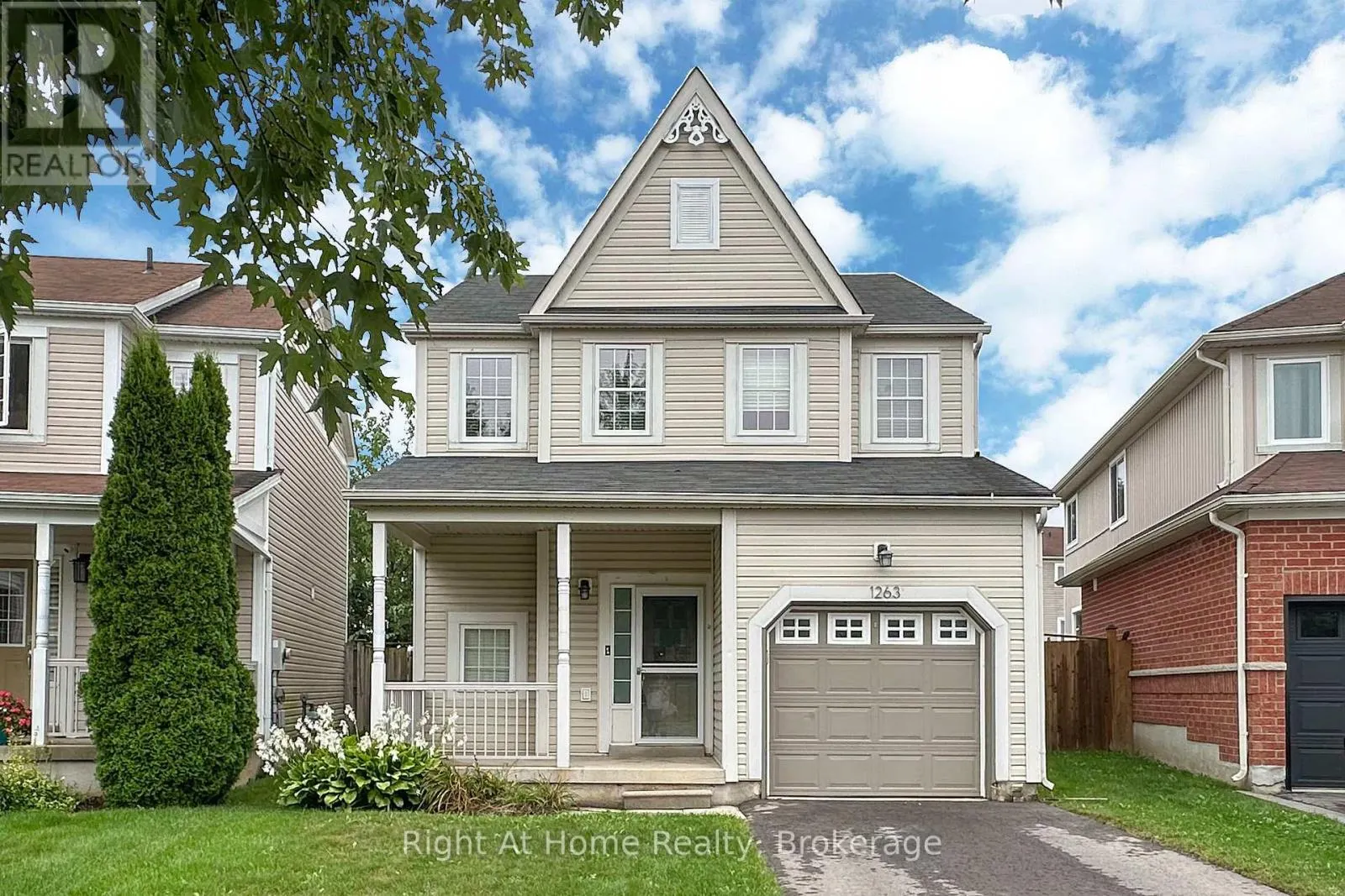 1263 GYATT CRESCENT