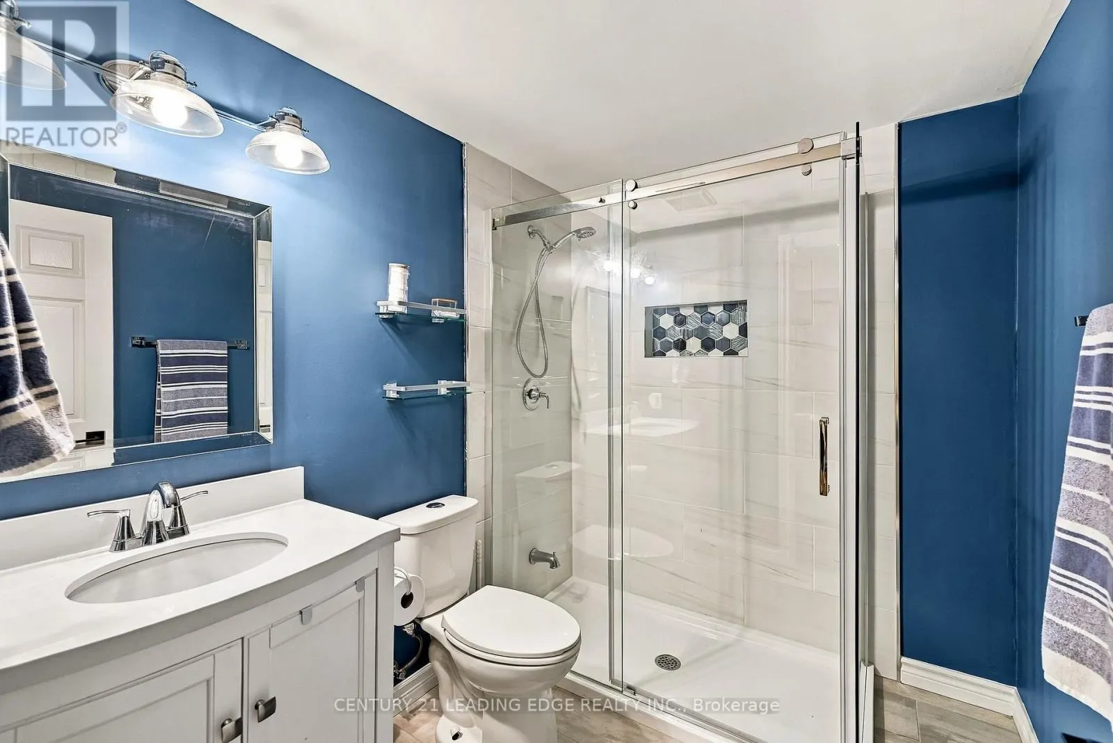 12 COASTVIEW COURT