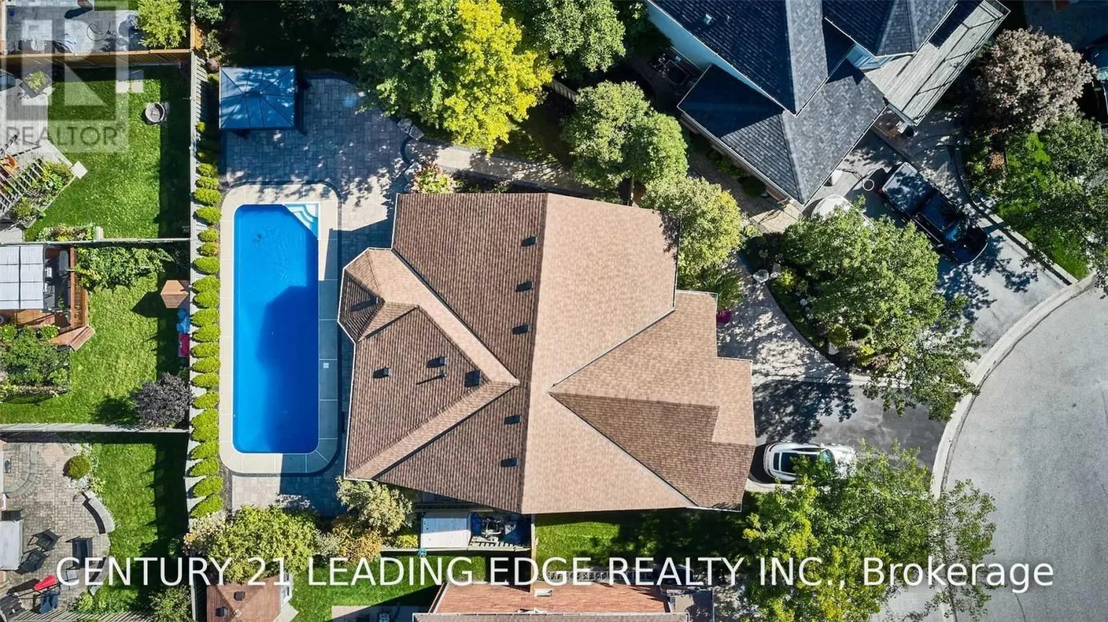 12 COASTVIEW COURT