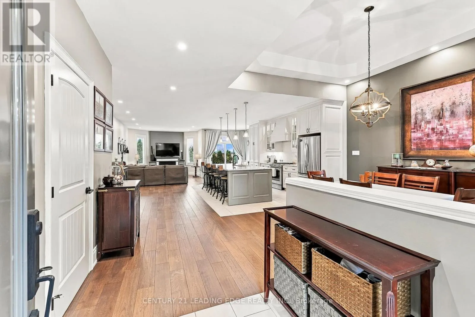 12 COASTVIEW COURT