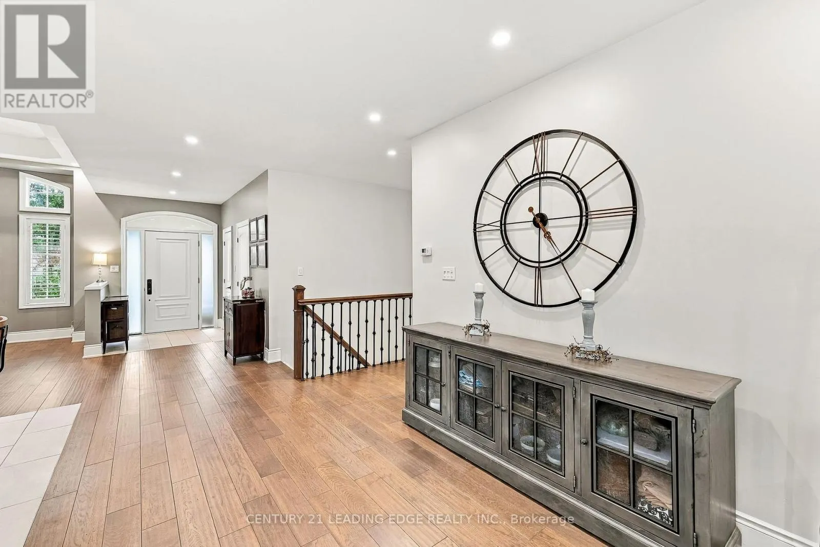 12 COASTVIEW COURT