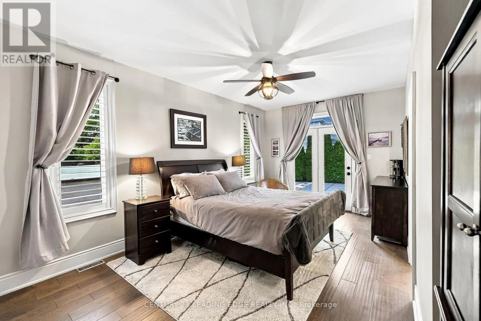 12 COASTVIEW COURT