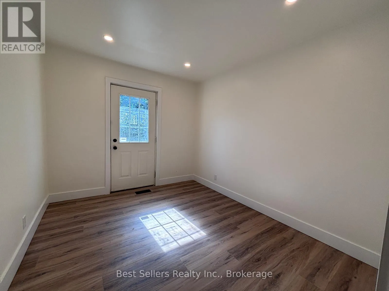 MAIN - 767 GASPE AVENUE