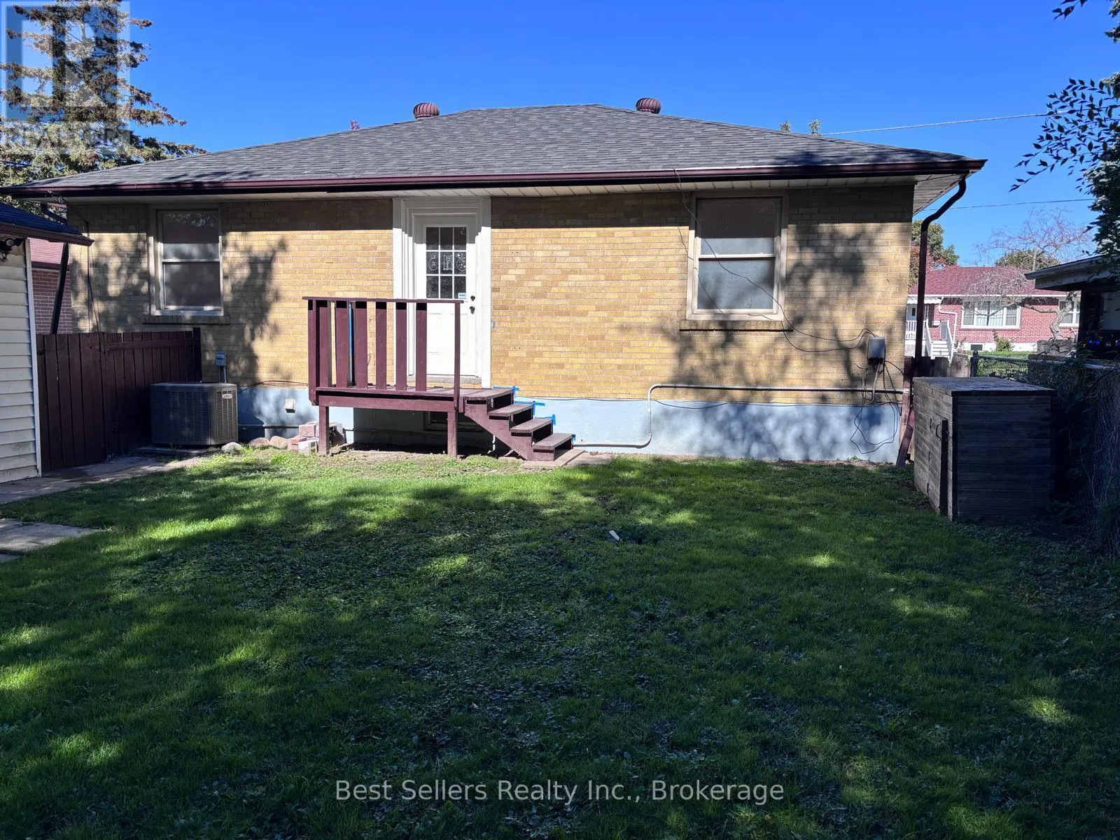MAIN - 767 GASPE AVENUE