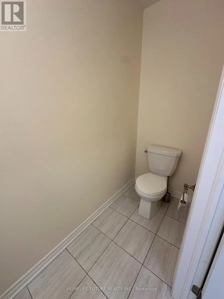 39 - 250 FINCH AVENUE