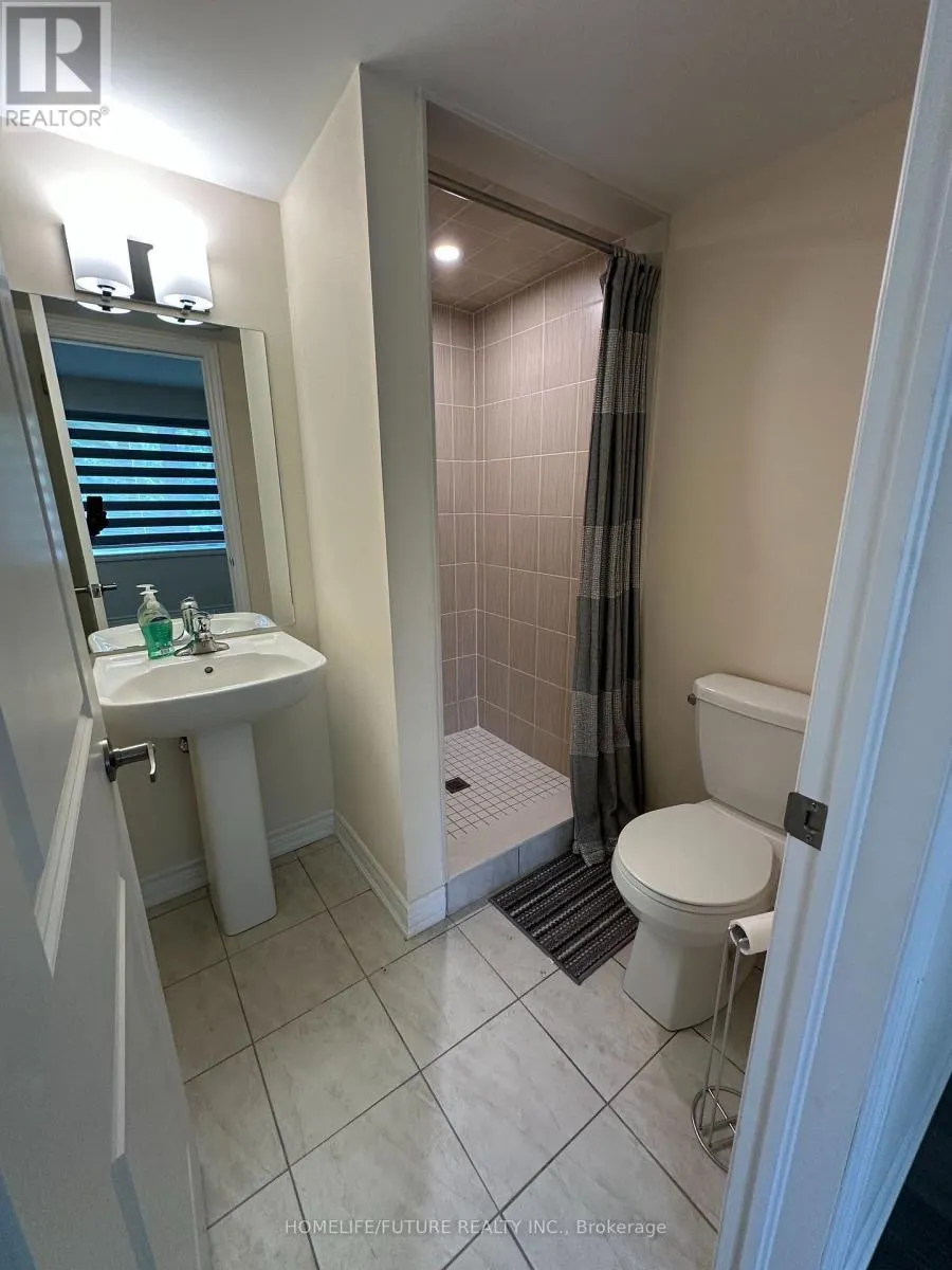 39 - 250 FINCH AVENUE