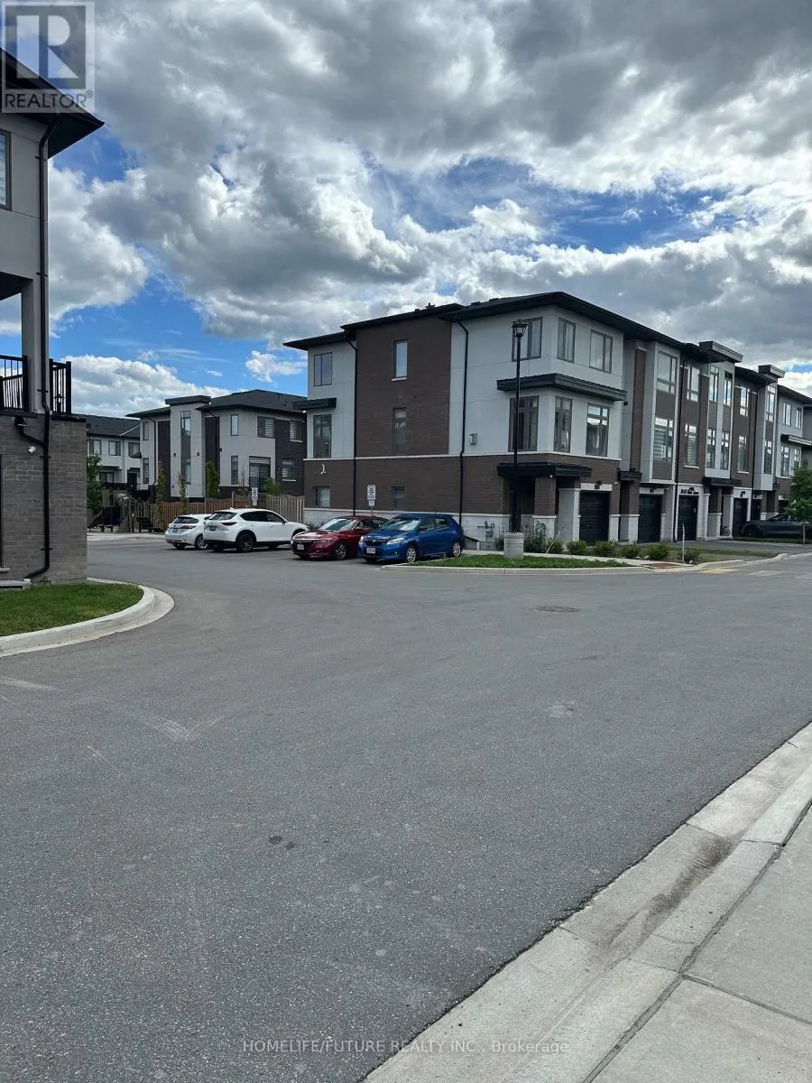 39 - 250 FINCH AVENUE