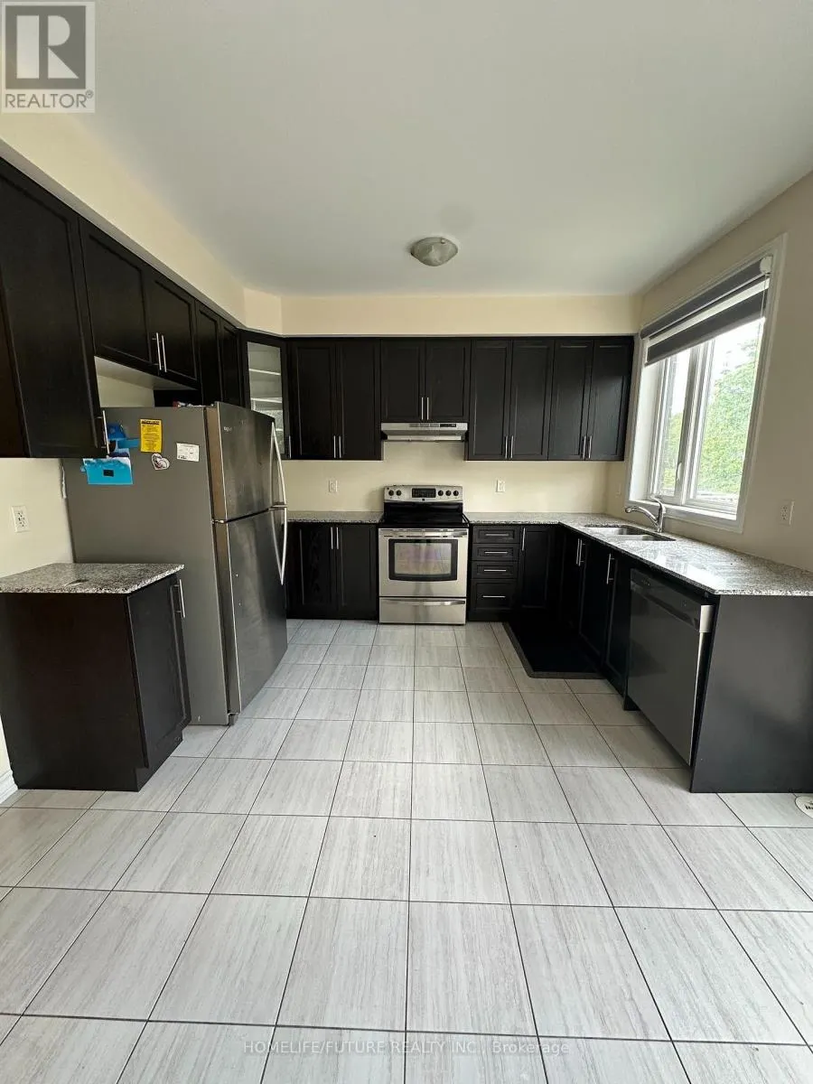 39 - 250 FINCH AVENUE