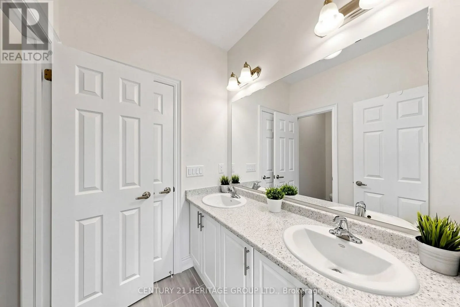 34 MICKLEFIELD AVENUE