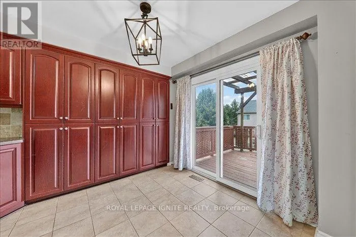 UPPER - 8 VAIL MEADOWS CRESCENT