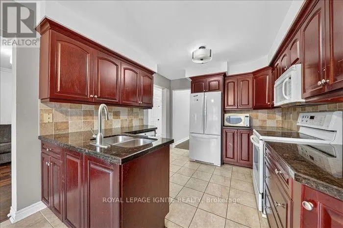 UPPER - 8 VAIL MEADOWS CRESCENT