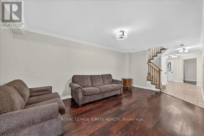 UPPER - 8 VAIL MEADOWS CRESCENT