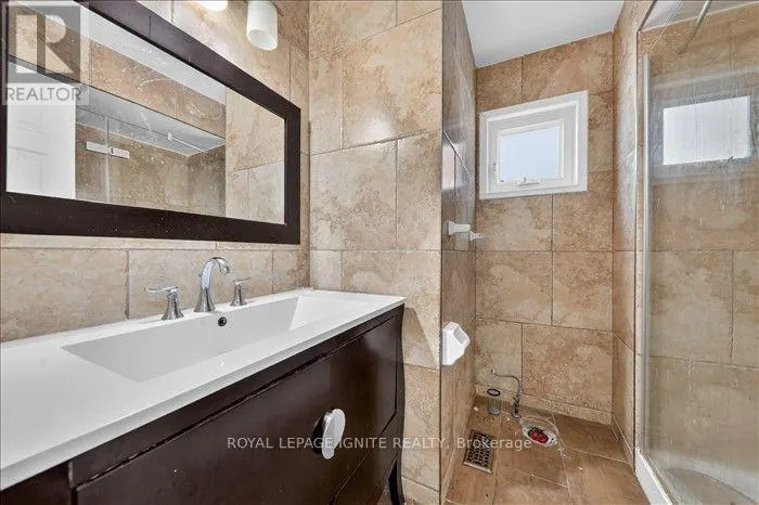UPPER - 8 VAIL MEADOWS CRESCENT