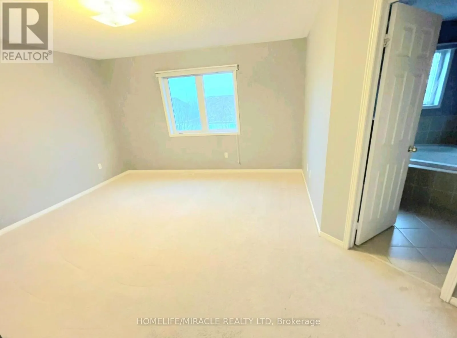 857 TAGGART CRESCENT