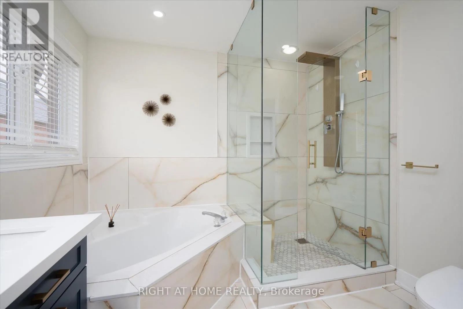 1001 LYTTON COURT