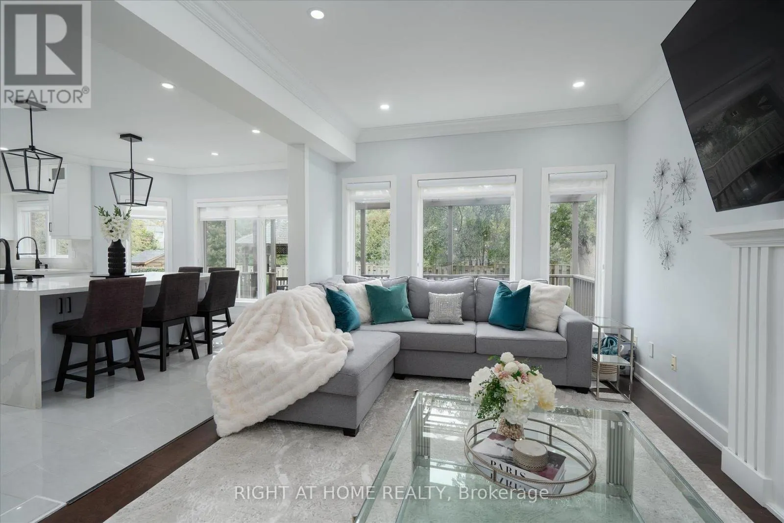 1001 LYTTON COURT