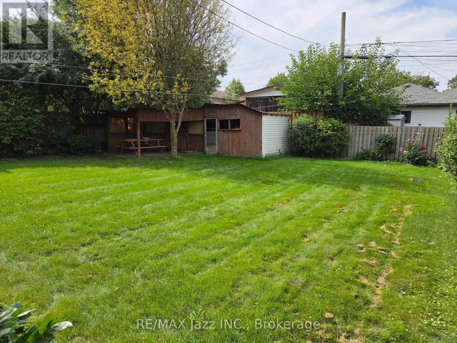 302 POPLAR STREET