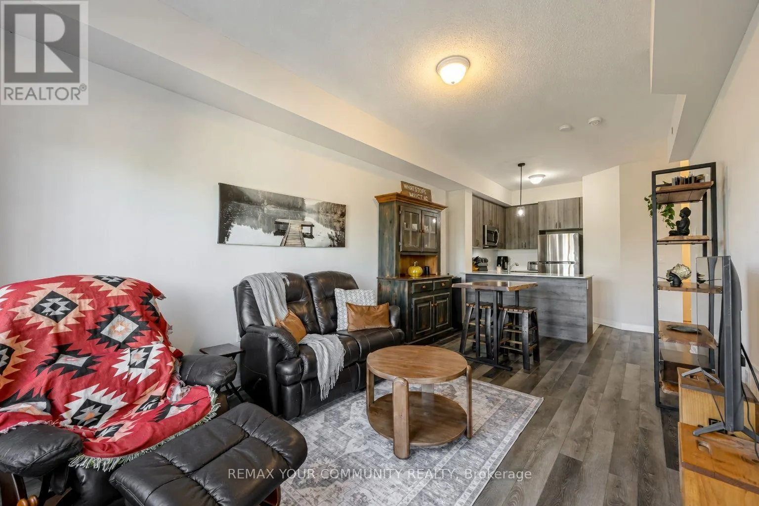 202 - 65 SHIPWAY AVENUE