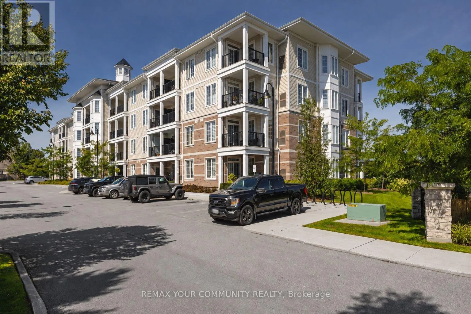202 - 65 SHIPWAY AVENUE