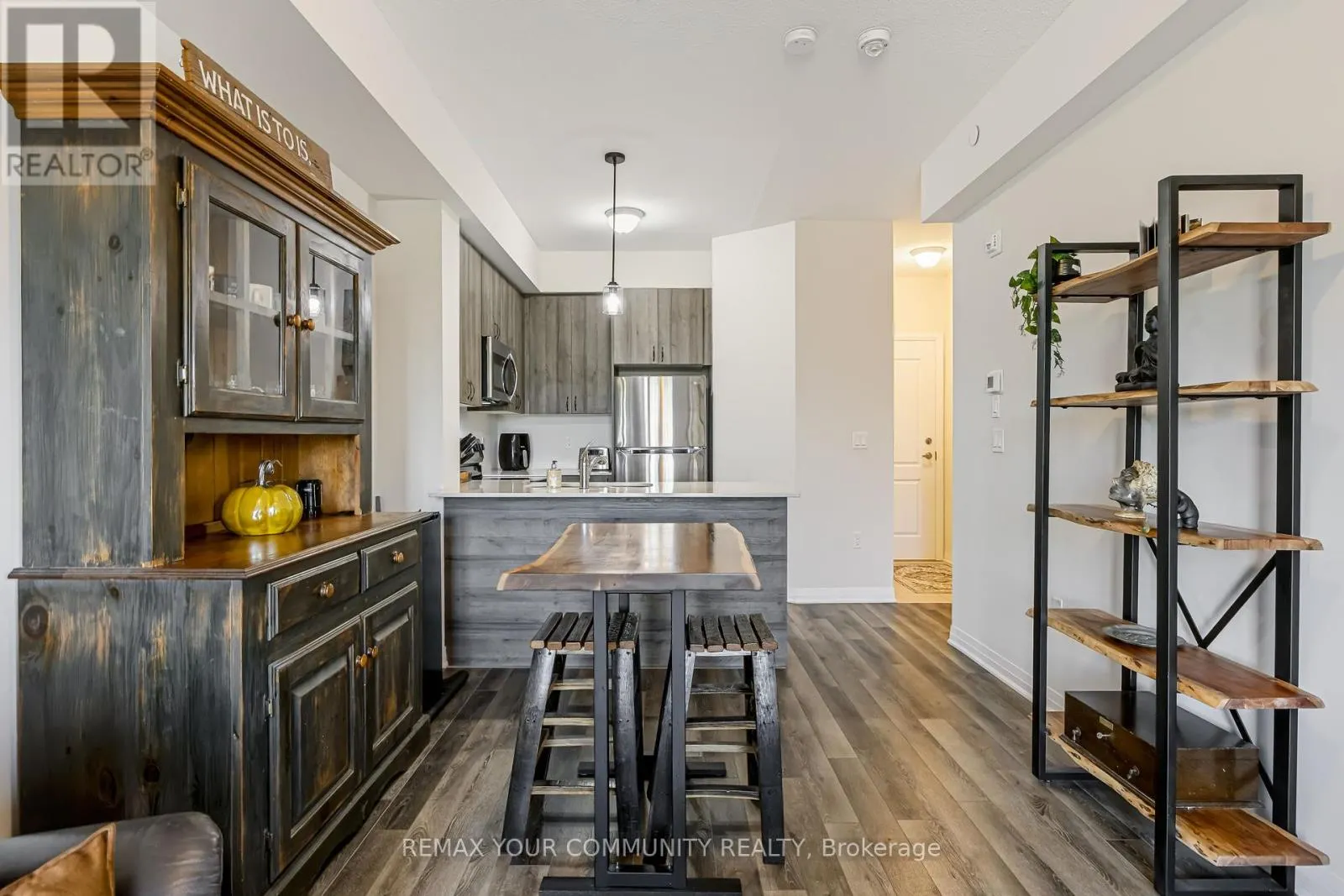 202 - 65 SHIPWAY AVENUE