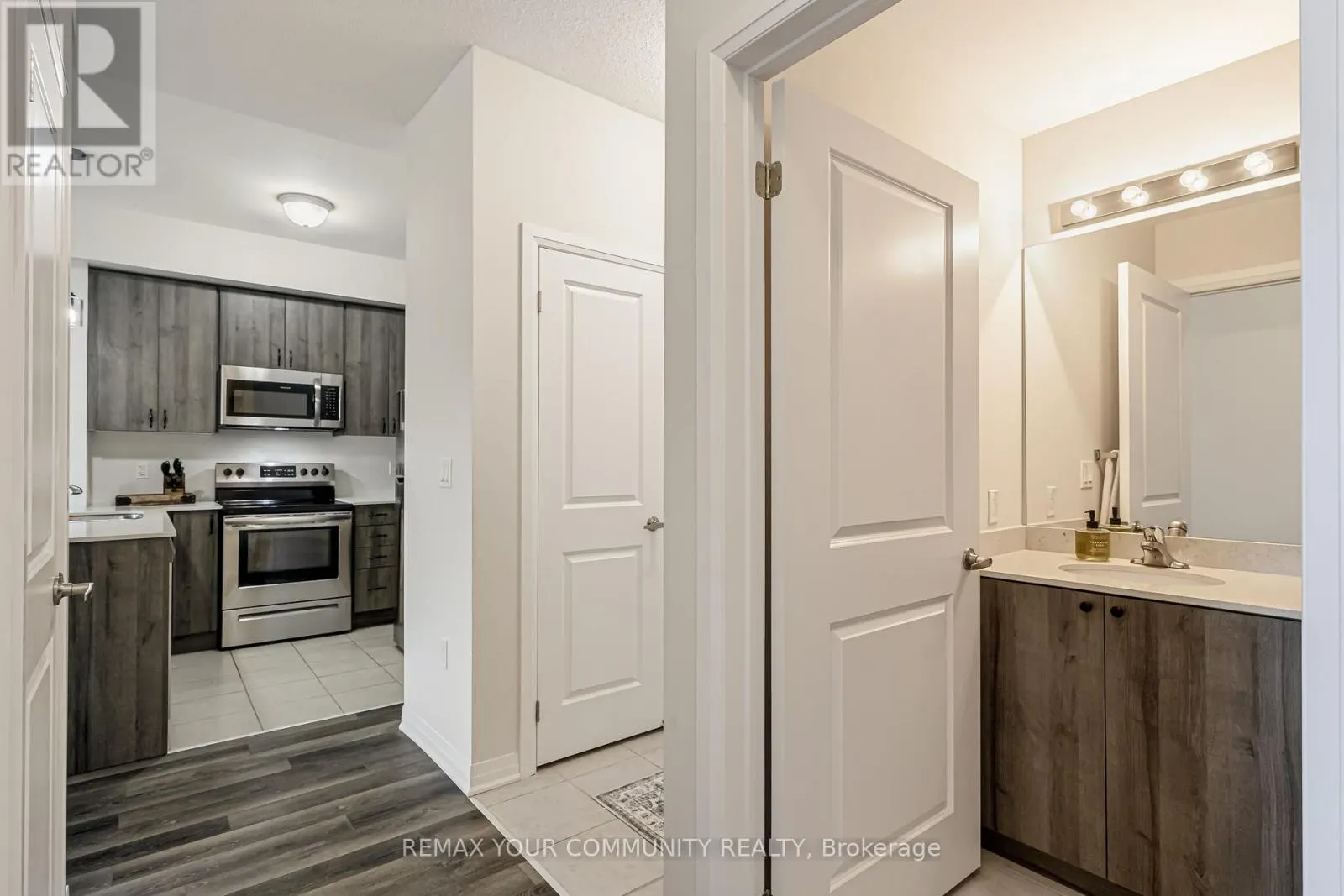 202 - 65 SHIPWAY AVENUE