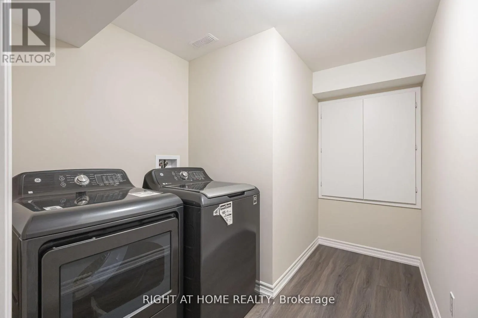 BASEMENT - 40 SABBE CRESCENT
