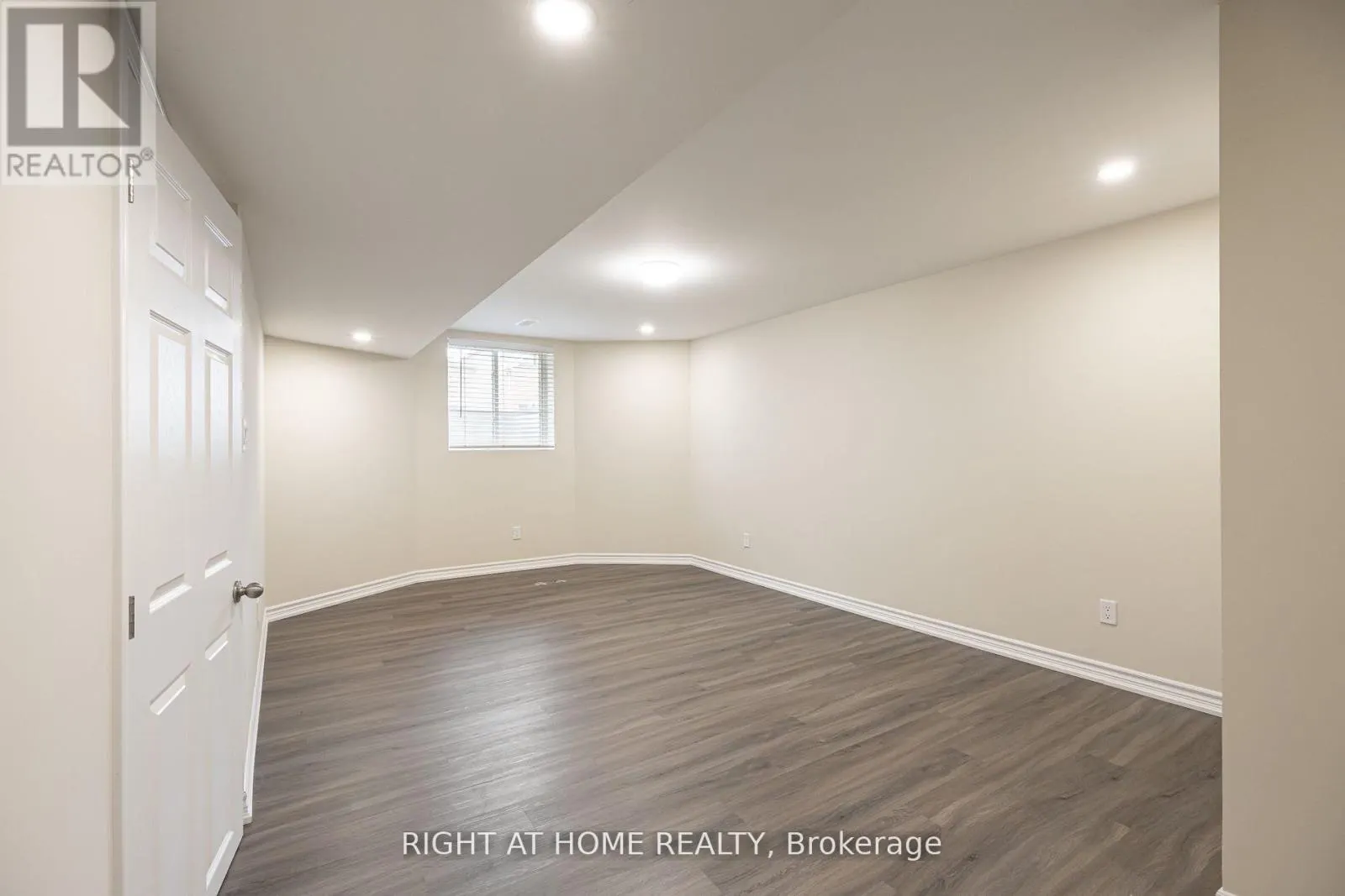 BASEMENT - 40 SABBE CRESCENT