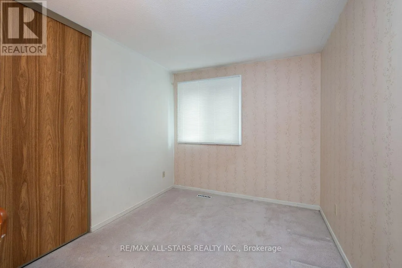 10 COLETTE DRIVE