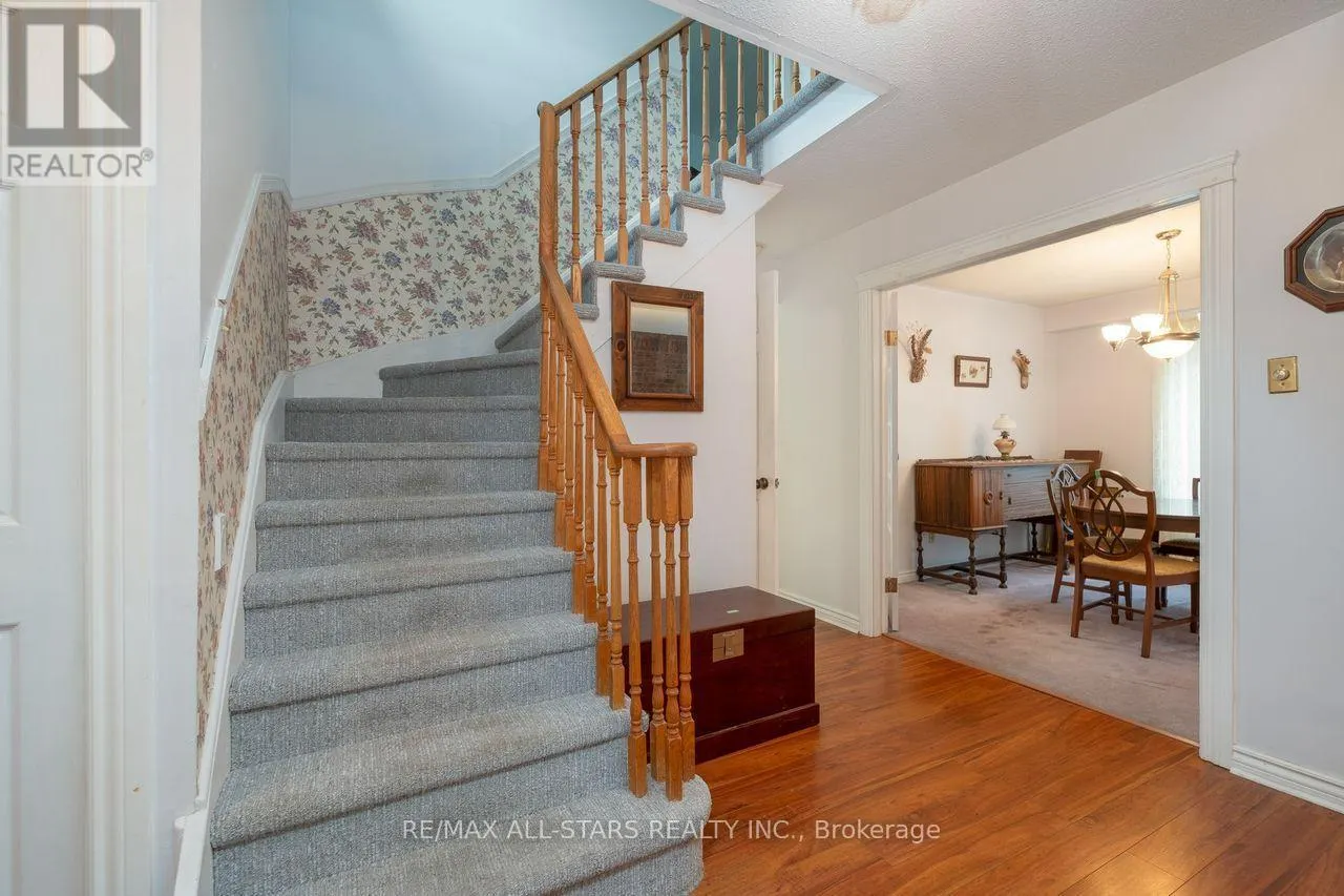 10 COLETTE DRIVE