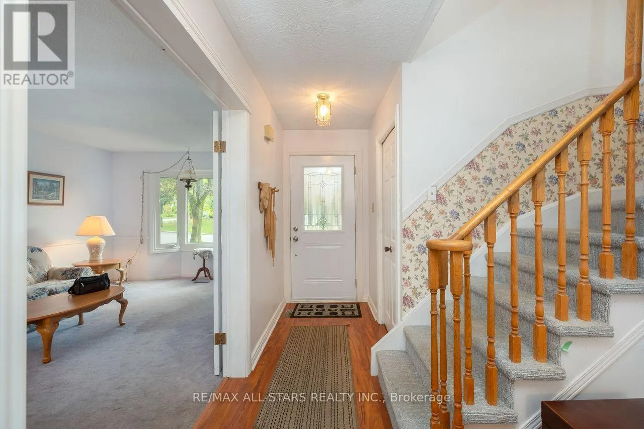 10 COLETTE DRIVE