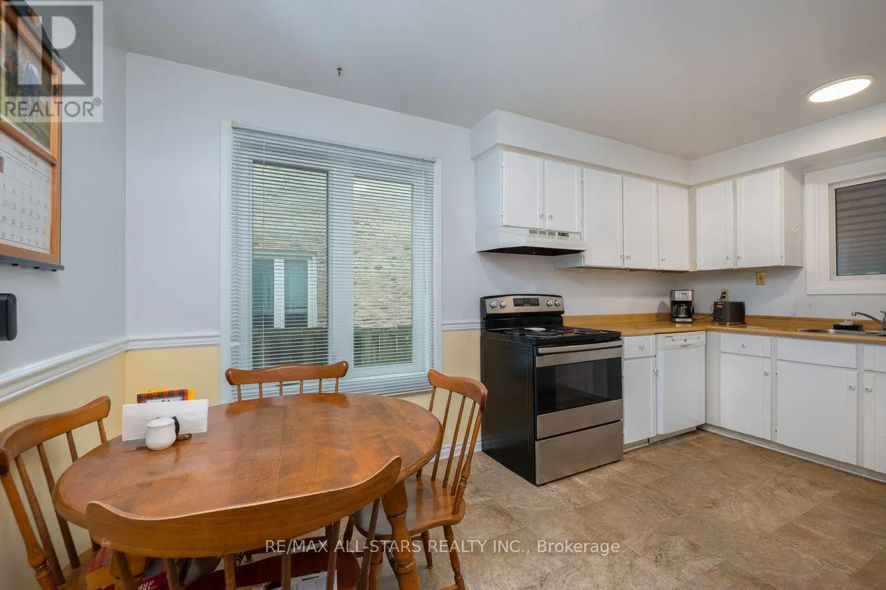 10 COLETTE DRIVE