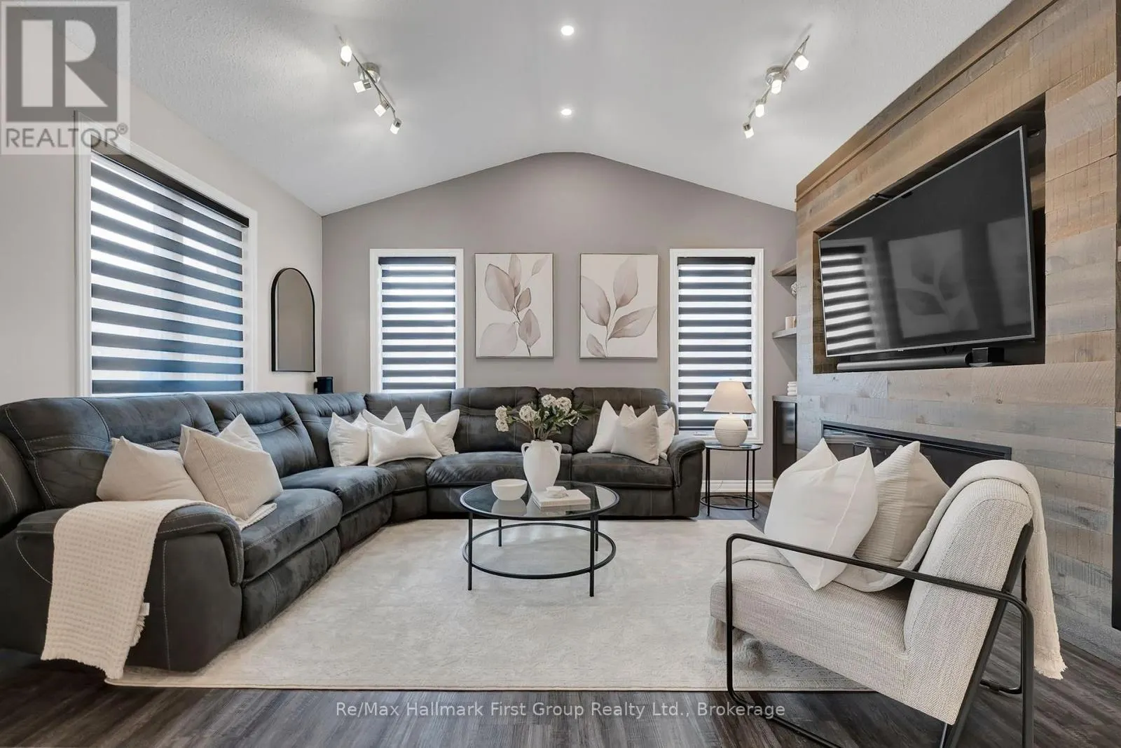 112 ROY NICHOLS DRIVE