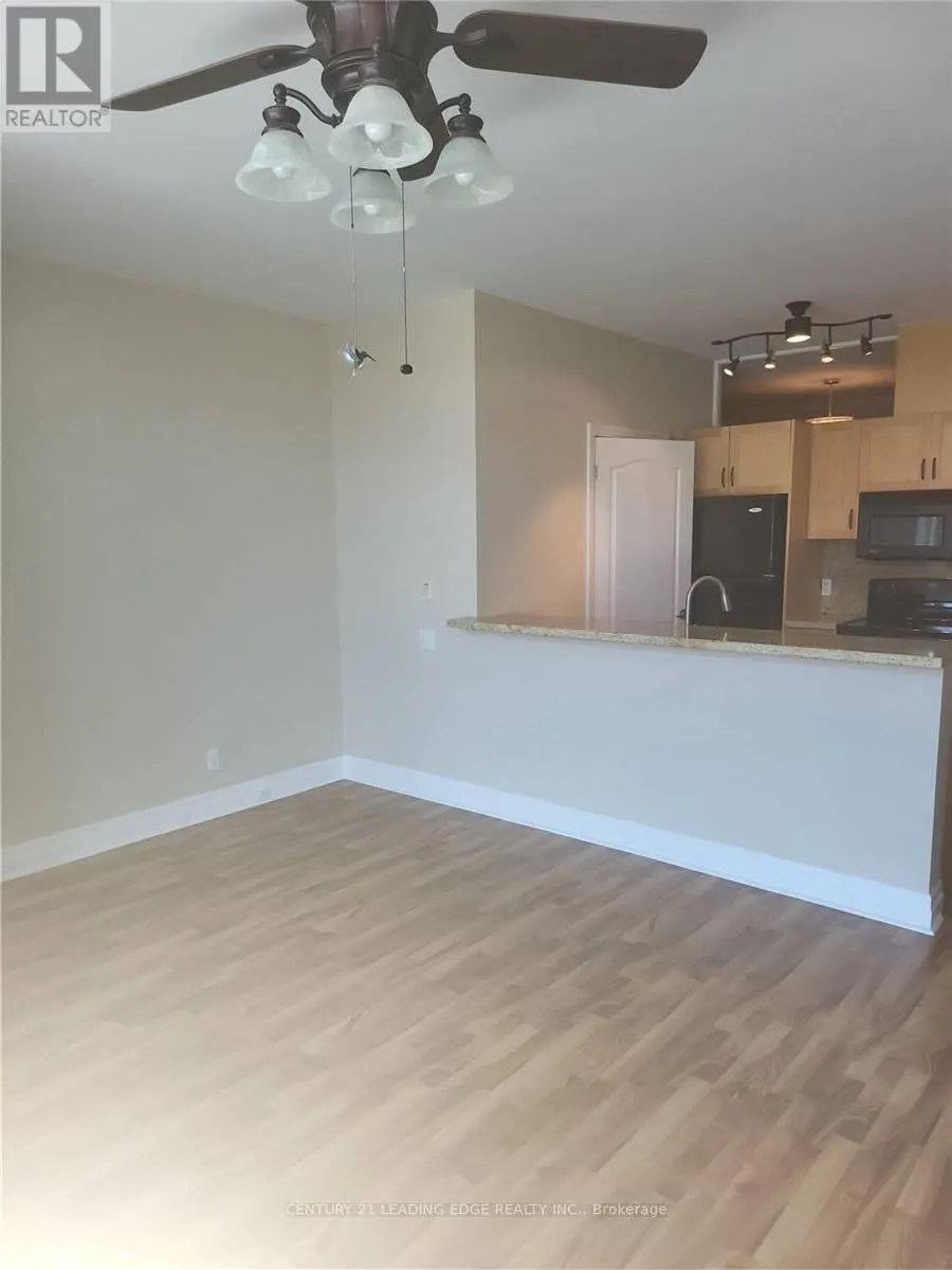 609 - 44 BOND STREET W